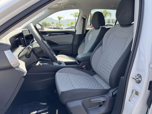 Certified 2025 Volkswagen Tiguan S FWD image 14