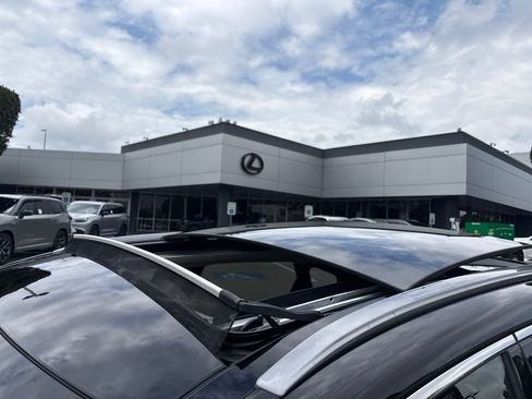 Used 2026 Lexus RX 450h AWD w/ Convenience Package image 10