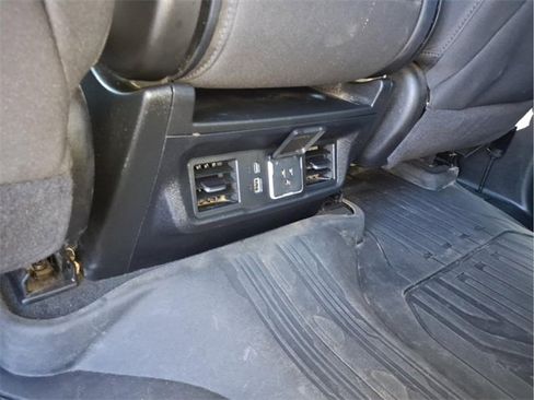 Used 2025 GMC Sierra 2500 SLE w/ SLE Value Package; image 16