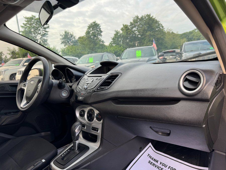 Used 2018 Ford Fiesta SE w/ Cold Weather Package FWD image 19