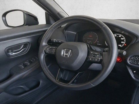 Used 2025 Honda HR-V Sport image 27