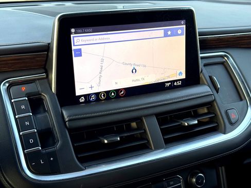 Used 2021 Chevrolet Tahoe High Country w/ Premium Package image 31