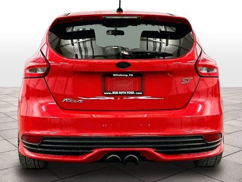 Used 2015 Ford Focus ST w/ Equipment Group 402A FWD image 4