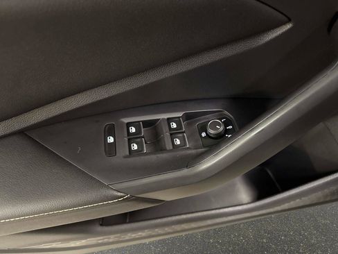 Used 2024 Volkswagen Jetta Sport image 18