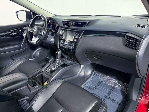 Used 2022 Nissan Rogue Sport SL w/ Premium Package image 13