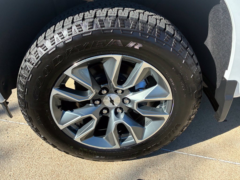 New 2026 Chevrolet Silverado 1500 RST AWD/4WD image 3
