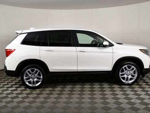 Certified 2024 Honda Passport EX-L image 5