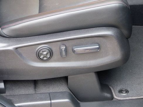 Used 2025 Honda Odyssey Sport-L image 45