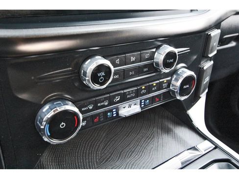 Certified 2022 Ford F150 Platinum w/ Equipment Group 701A High AWD/4WD image 23