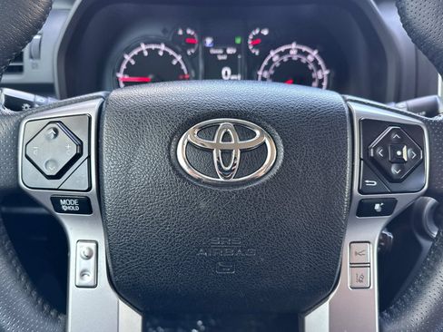 Used 2024 Toyota 4Runner SR5 AWD/4WD image 30