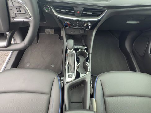 Used 2025 Buick Encore GX Sport Touring w/ Experience Buick Package image 19