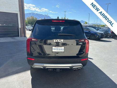 Used 2022 Kia Telluride SX w/ SX Prestige Package AWD/4WD image 6