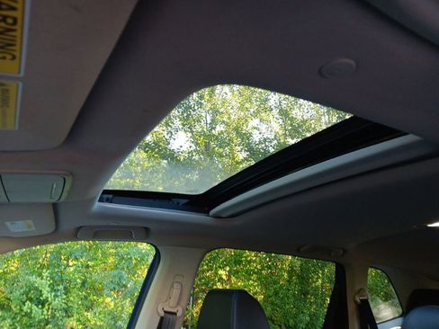 Used 2024 Honda CR-V EX-L image 21