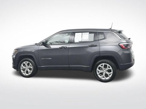 Used 2024 Jeep Compass Sport AWD/4WD image 9
