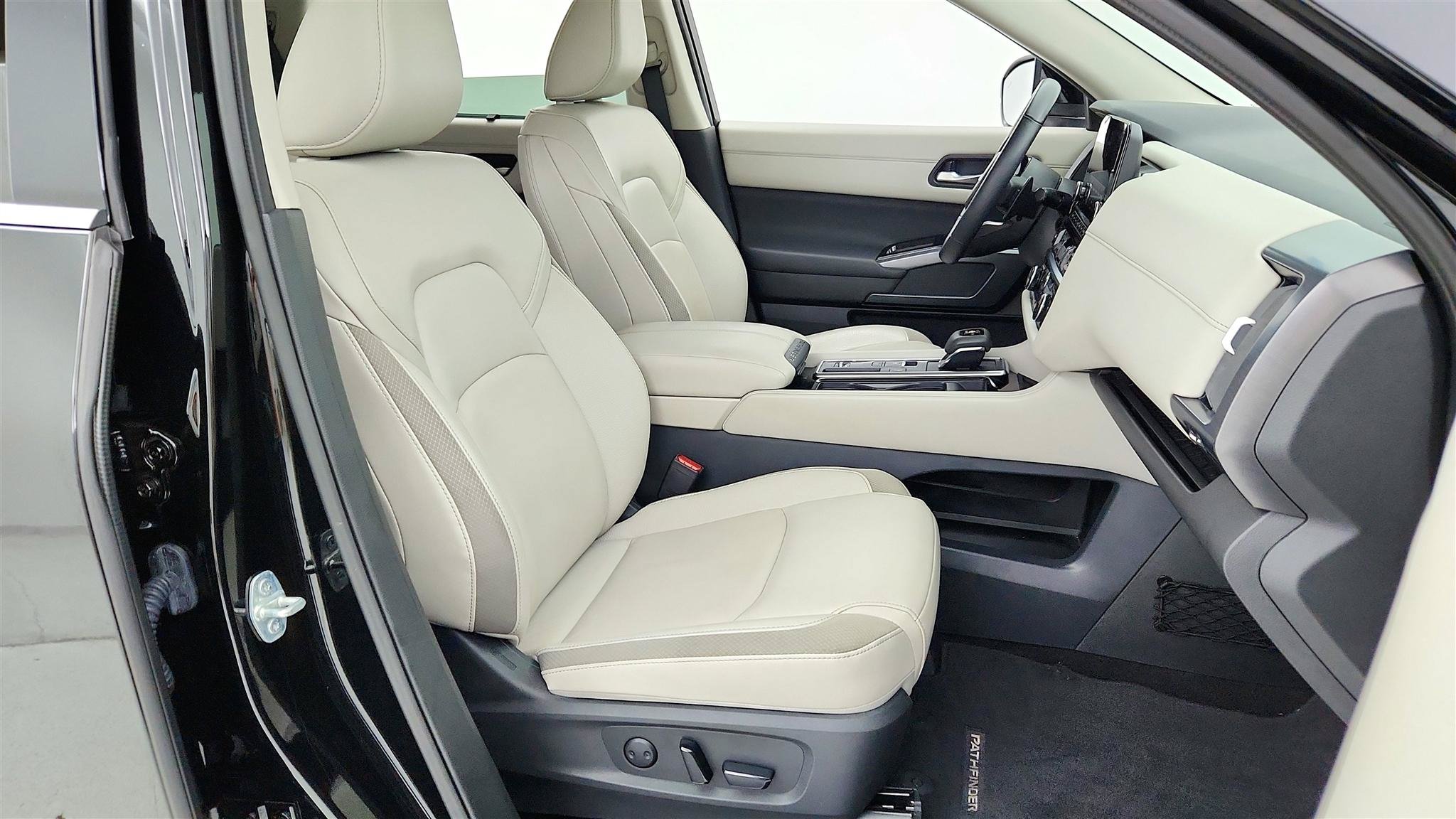 Used 2024 Nissan Pathfinder SL w/ Cargo Package FWD image 35