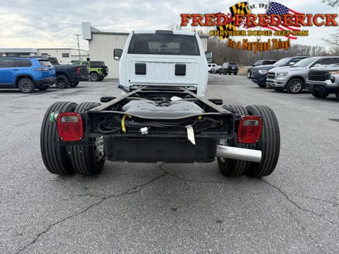 Used 2024 RAM 4500 Tradesman RWD image 6