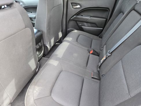 Used 2022 Chevrolet Colorado LT w/ LT Convenience Package AWD/4WD image 26