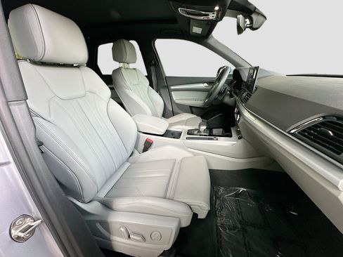 Used 2025 Audi Q5 2.0T Premium w/ Convenience Plus Package image 28