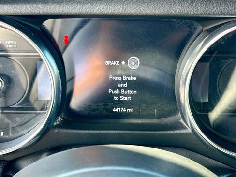 Used 2023 Jeep Wrangler Unlimited Sahara w/ Cold Weather Group AWD/4WD image 13