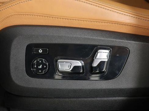 Used 2023 BMW X6 xDrive40i w/ Premium Package AWD/4WD image 25