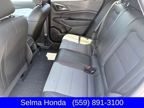 Used 2025 Chevrolet Trax LT FWD image 7