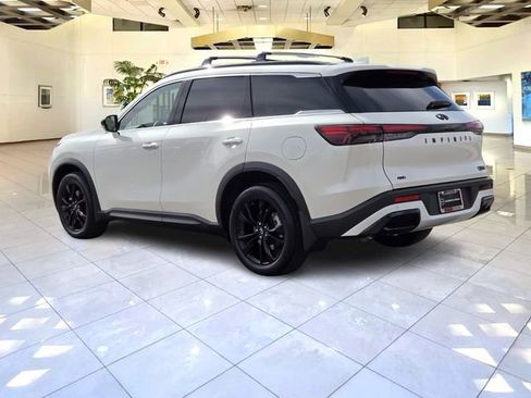 Certified 2025 INFINITI QX60 Luxe w/ Black Edition image 7