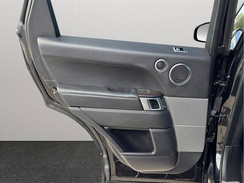 Used 2018 Land Rover Range Rover Sport HSE Dynamic image 42
