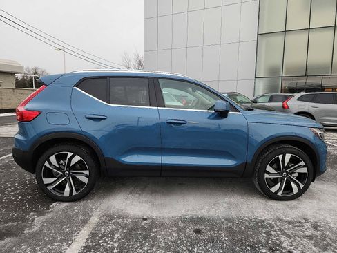 Used 2025 Volvo XC40 B5 Ultra w/ Protection Package Premier image 7