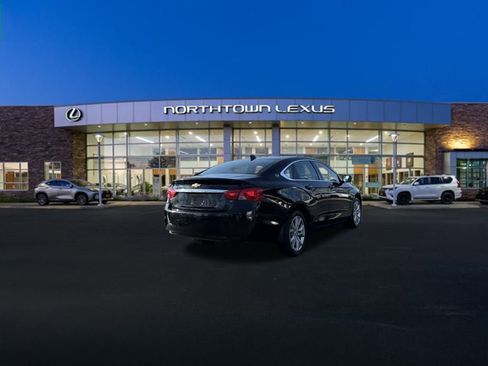 Used 2017 Chevrolet Impala LT image 21