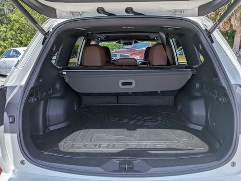 Used 2025 Subaru Forester Touring AWD/4WD image 13