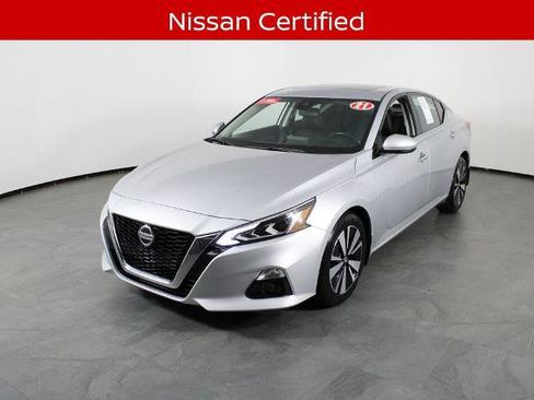 Certified 2021 Nissan Altima 2.5 SL image 2