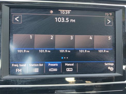 Used 2024 Volkswagen Jetta SE FWD image 25