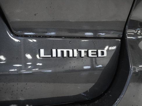 Certified 2024 Jeep Grand Cherokee L Limited w/ Luxury Tech Group II image 33