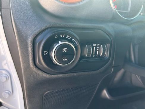 Used 2021 Jeep Gladiator Mojave AWD/4WD image 21