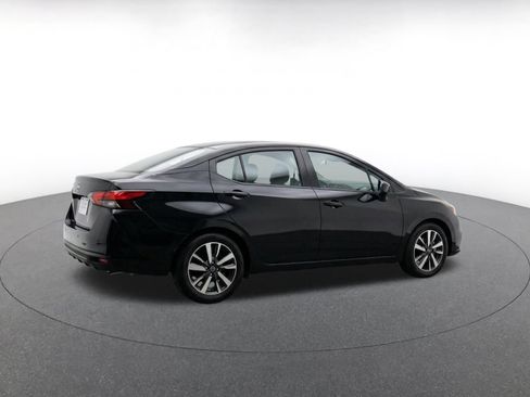 Used 2025 Nissan Versa SV FWD image 11