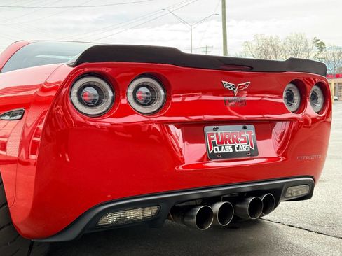 Used 2006 Chevrolet Corvette Coupe w/ Performance Package image 14