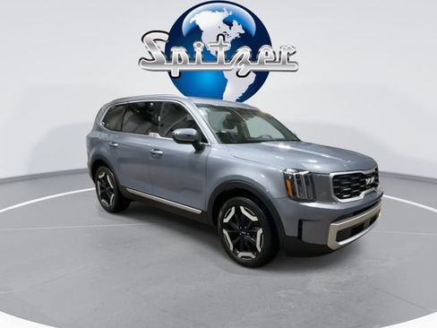 Certified 2024 Kia Telluride S w/ S Sunroof Package image 2