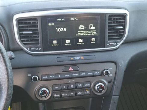 Used 2020 Kia Sportage LX w/ LX Popular Package image 11