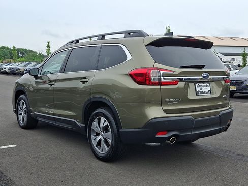 Certified 2025 Subaru Ascent Premium AWD/4WD image 5