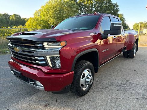 Used 2022 Chevrolet Silverado 3500 High Country w/ Safety Package II AWD/4WD image 6