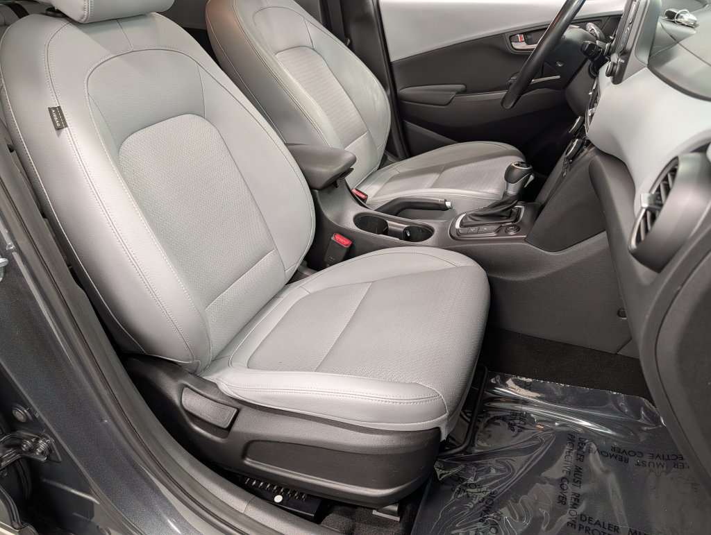 Used 2020 Hyundai Kona Limited AWD/4WD image 34