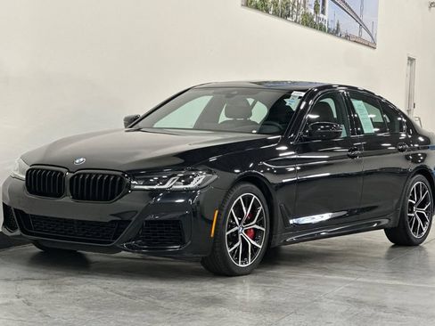 Used 2023 BMW 540i xDrive w/ M Sport Package AWD/4WD image 8