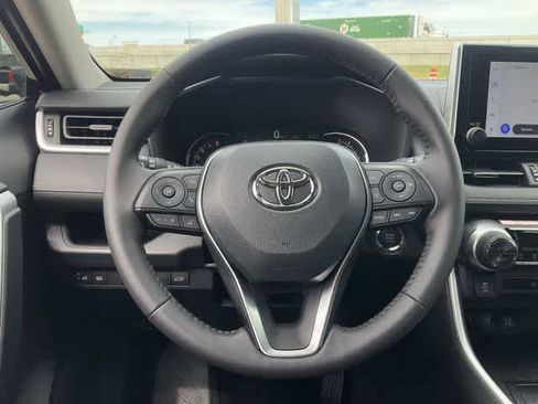 Used 2025 Toyota RAV4 XLE Premium image 19