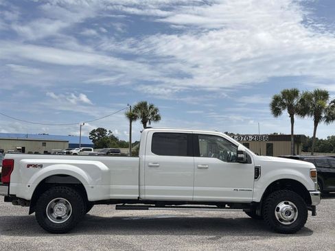 Used 2022 Ford F350 Lariat w/ Lariat Value Package AWD/4WD image 5