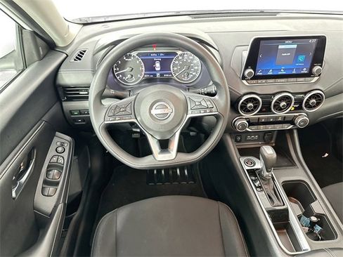 Used 2024 Nissan Sentra SV image 11