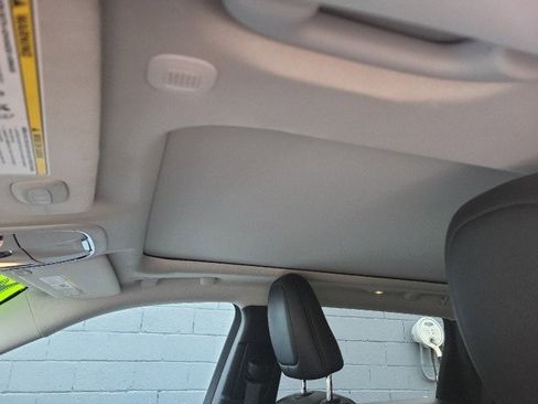 Used 2022 Jeep Cherokee Latitude Lux w/ Sun & Sound Group image 11