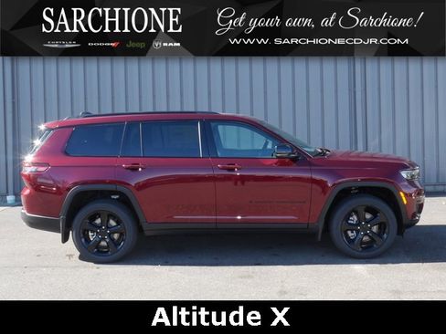 New 2025 Jeep Grand Cherokee L Altitude image 1