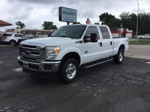 Used 2015 Ford F250 XLT w/ XLT Interior Package AWD/4WD image 1