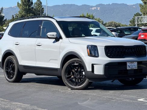 Used 2025 Kia Telluride EX X-Line AWD/4WD image 2