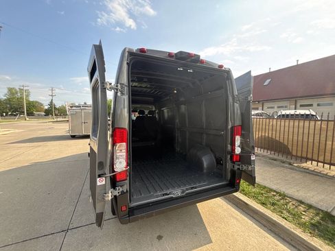 Used 2023 RAM ProMaster 2500 w/ Premium Appearance Group image 58